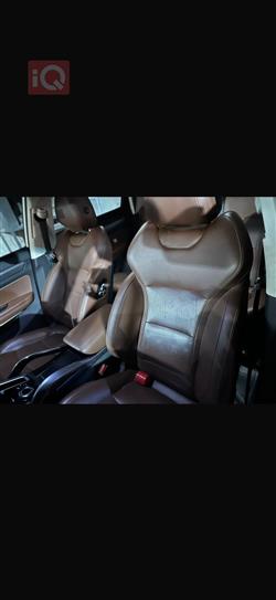 جيلي أزكارا